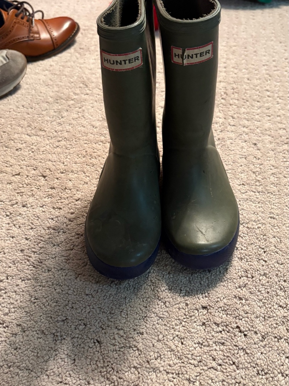 Hunter Olive Green Rain Boots with Navy Soles